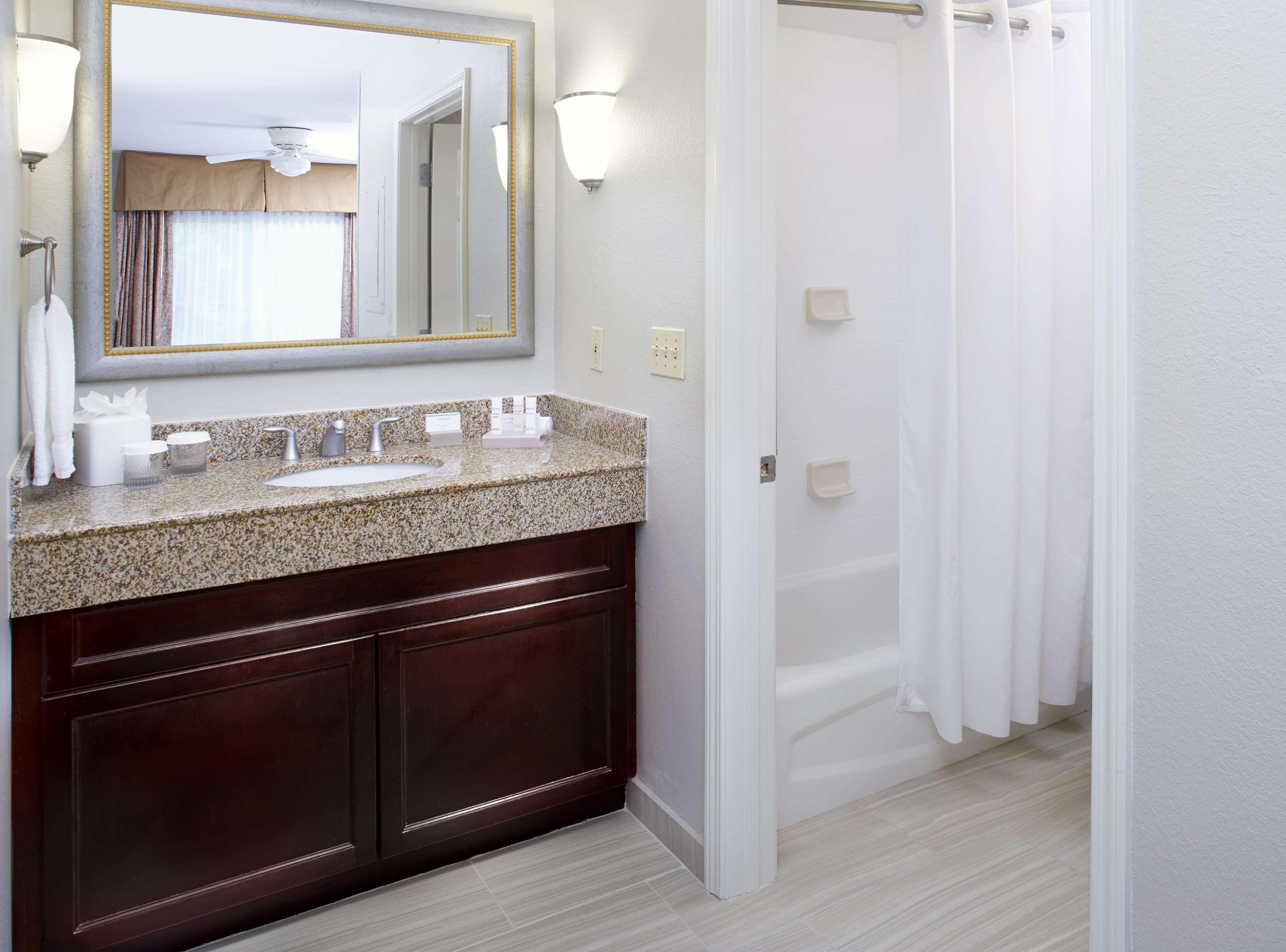 Homewood Suites By Hilton Charlotte Airport מראה חיצוני תמונה