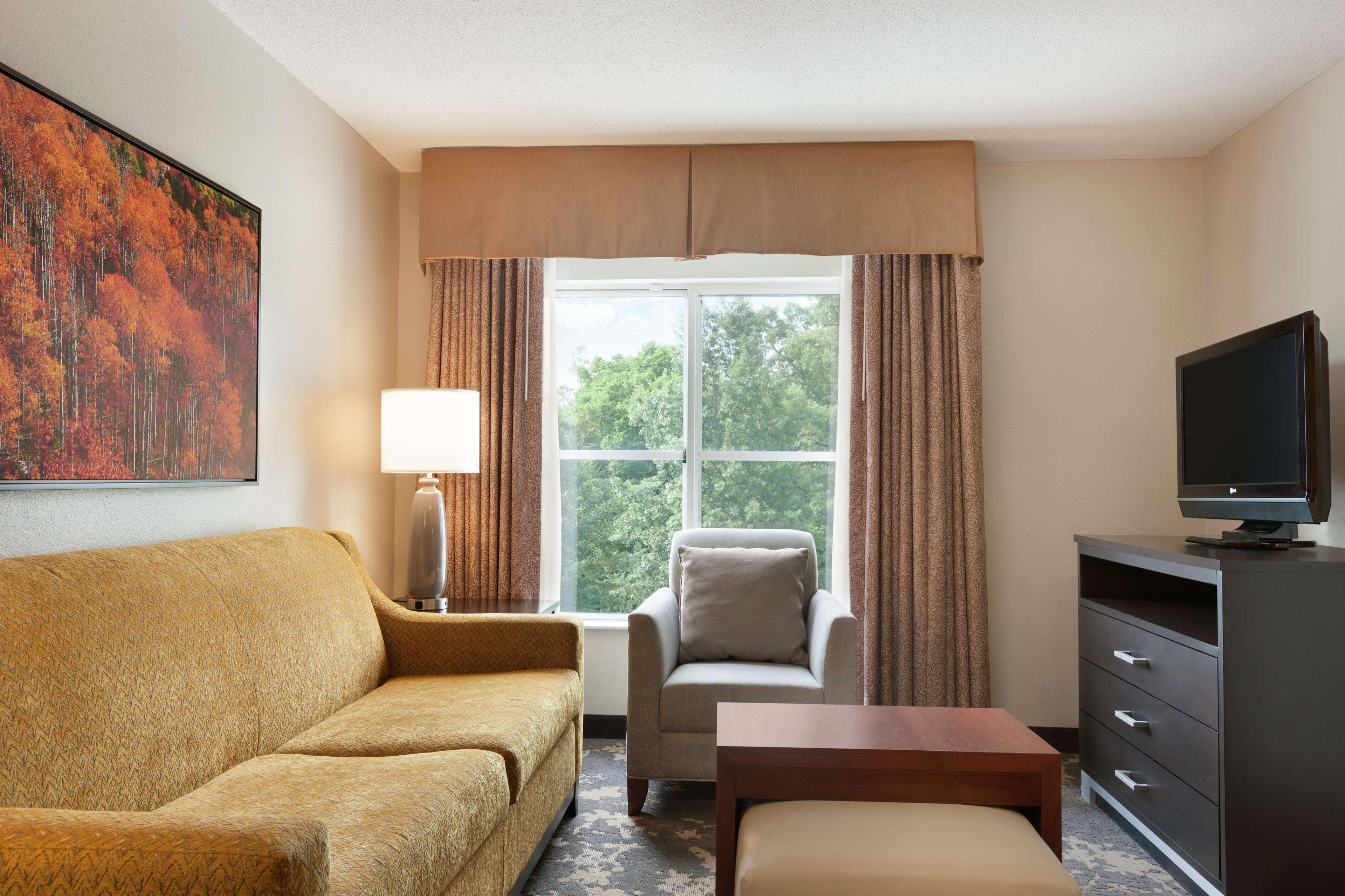 Homewood Suites By Hilton Charlotte Airport מראה חיצוני תמונה