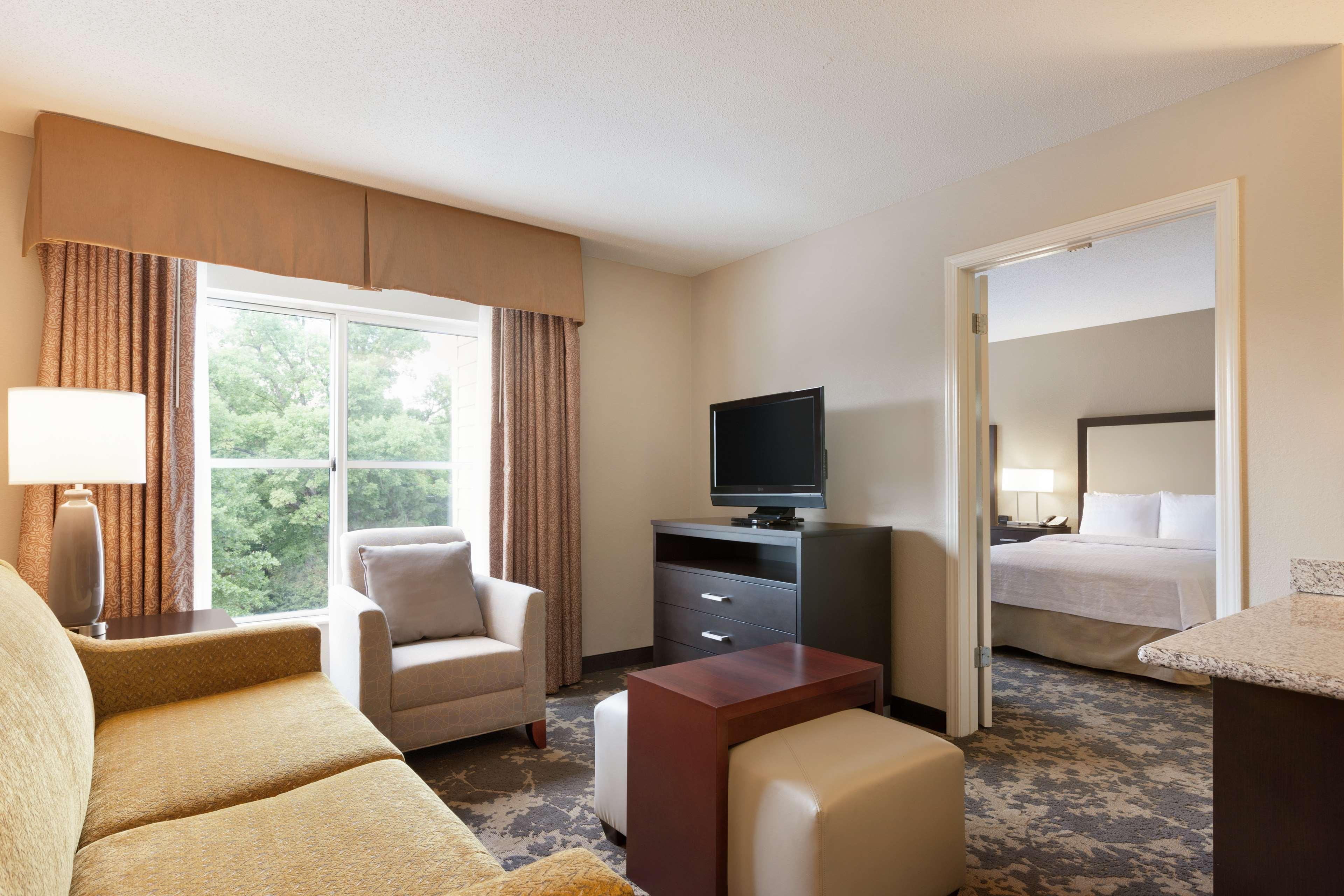 Homewood Suites By Hilton Charlotte Airport מראה חיצוני תמונה