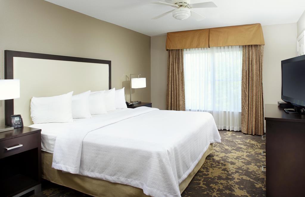 Homewood Suites By Hilton Charlotte Airport מראה חיצוני תמונה